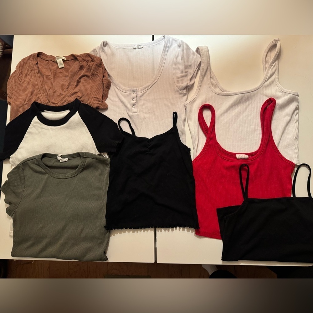 Teen girls/juniors Tops Collection - Picture 2 of 10